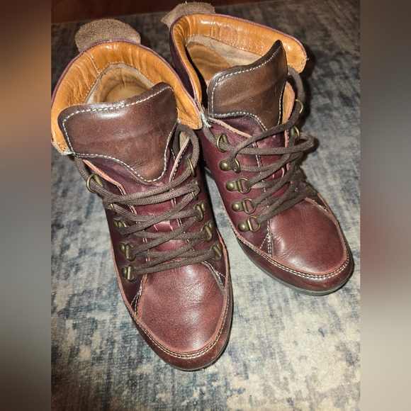 Pikolinos Amsterdam Bootie - Picture 1 of 4